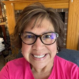 Meet your Posher, Elizabeth